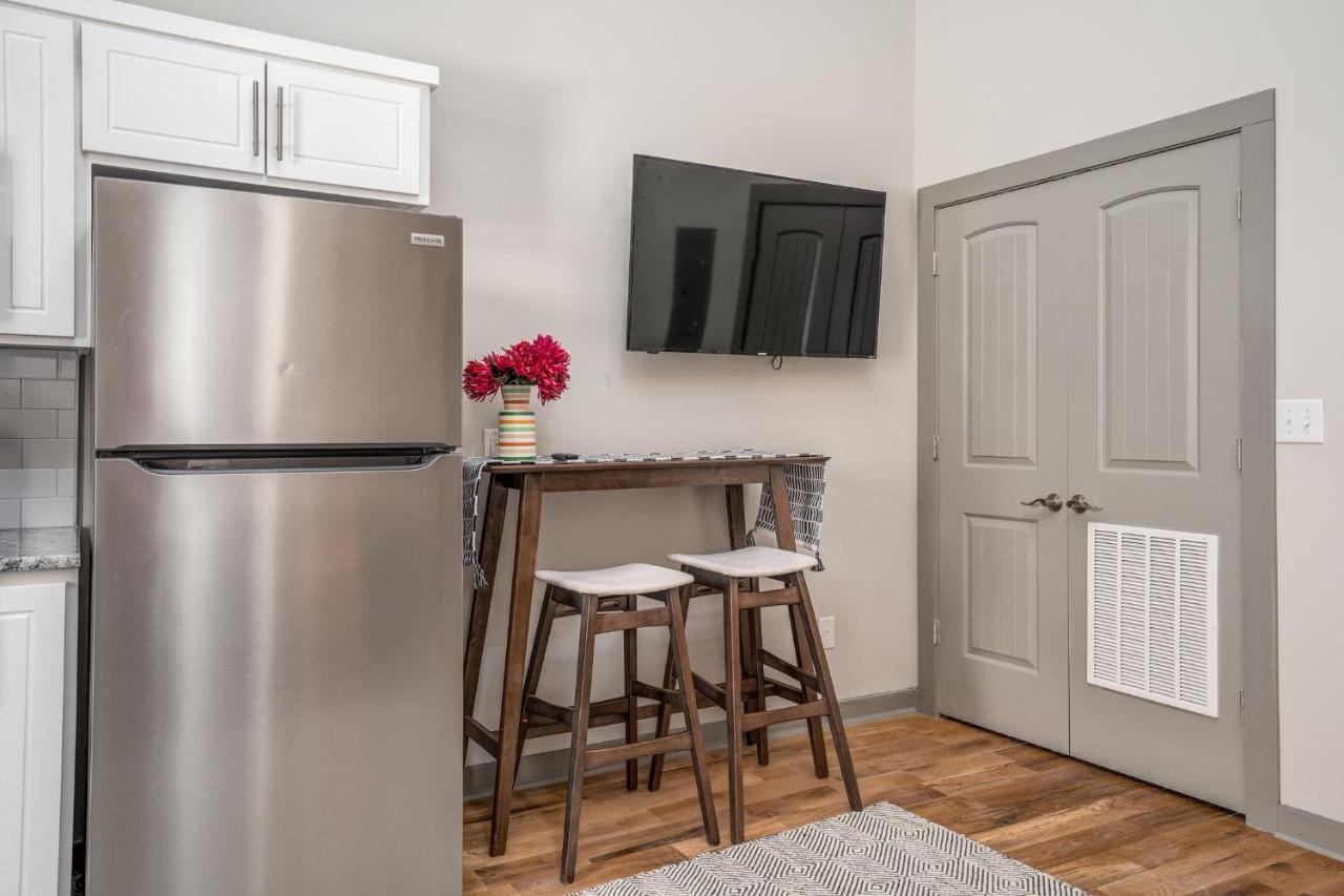 The Davis Lofts At Main Street - Unit 3D Lejlighed Rocky Mount Eksteriør billede